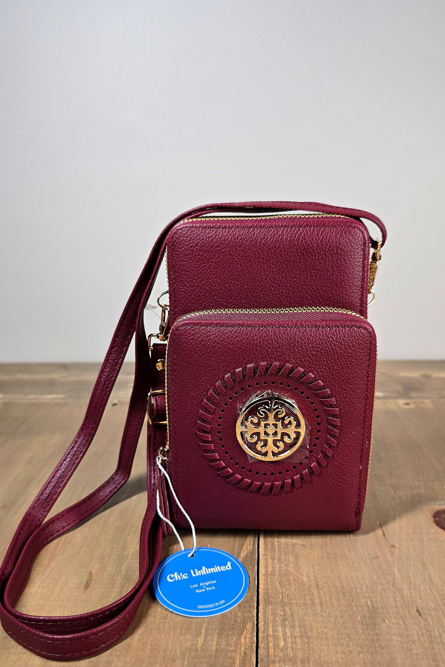 Chic Unlimited crossbody