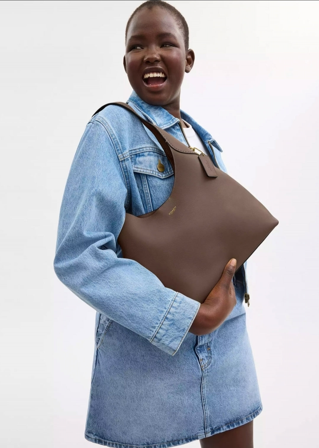 COACH Brooklyn 28 Medium Leather Sholder bag