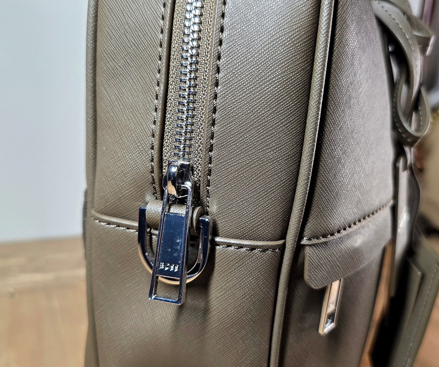 BOSS ZAIR_S DOCUMENT CASE