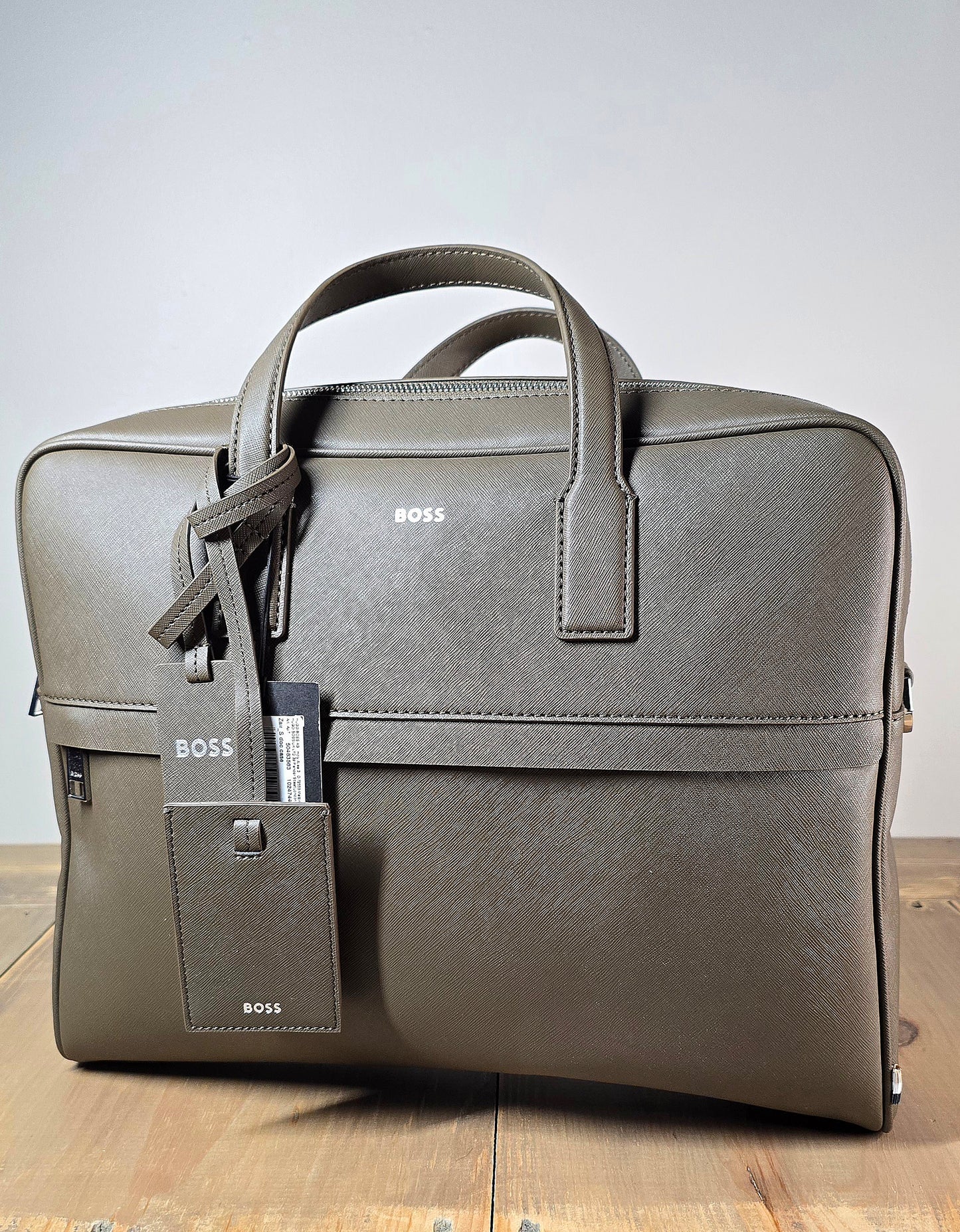 BOSS ZAIR_S DOCUMENT CASE