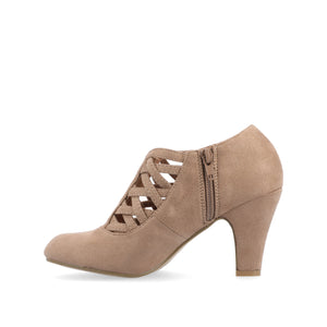 Journee Collection Womens Pip Taupe 8M