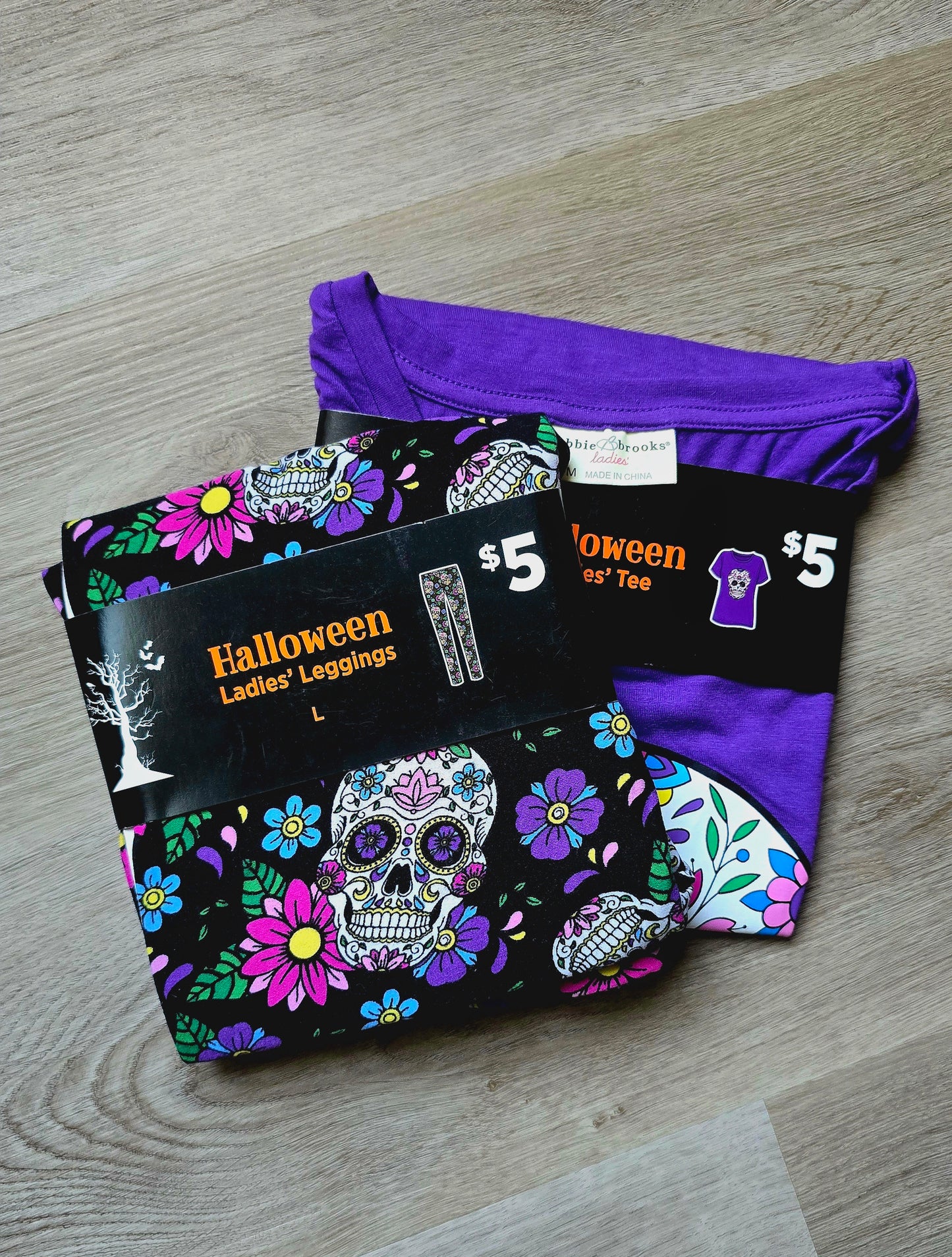 Halloween shirts and leggings - lot of 6