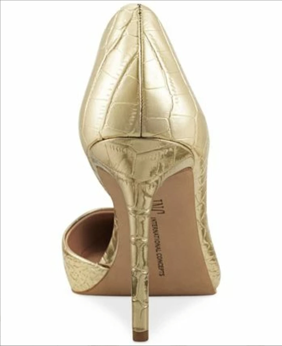 I.N.C. International Concepts Kenjay DOrsay Pumps, Created Gold Croco Print 10M